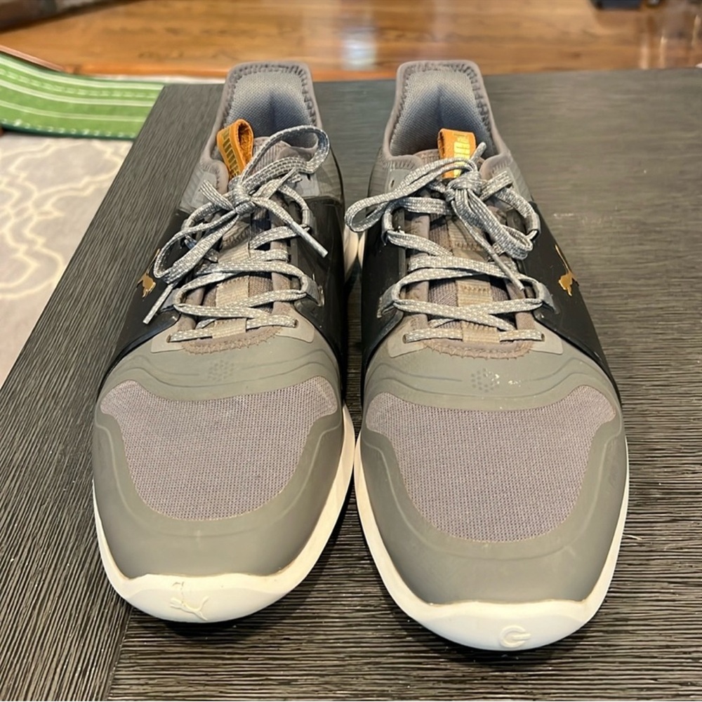 Puma Men's Gray and Black Athletic Shoes